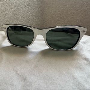 Ray-Ban New Wayfarer